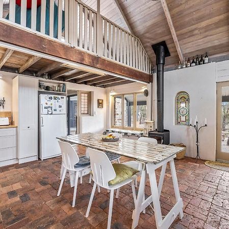 Villa Benny'S Retreat Luxury Bushland Escape à Clare Extérieur photo