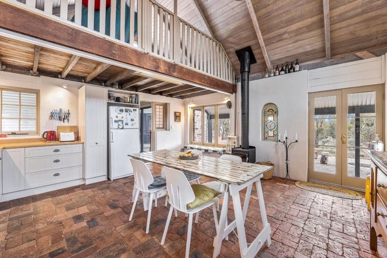 Villa Benny'S Retreat Luxury Bushland Escape à Clare Extérieur photo